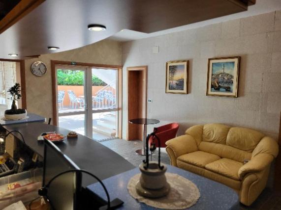 Bed And Breakfast La Rossa Umag Buitenkant foto