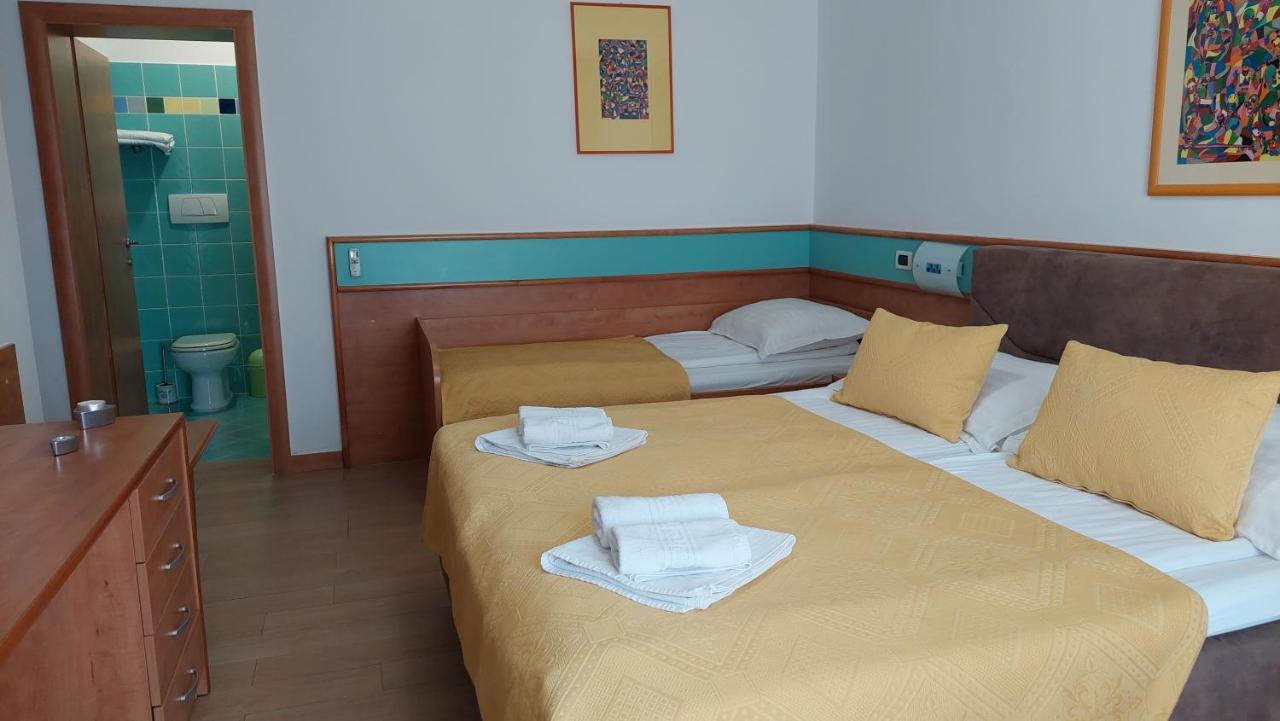 Bed And Breakfast La Rossa Umag Buitenkant foto