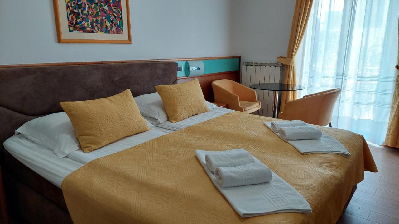 Bed And Breakfast La Rossa Umag Buitenkant foto